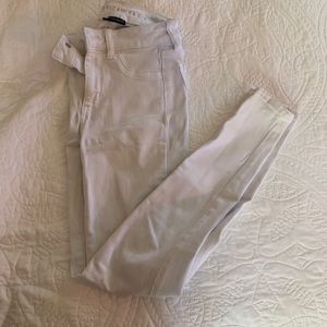 American eagle white skinny jeans. Size 00